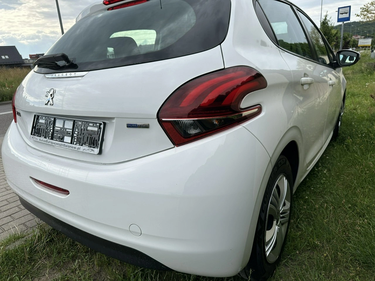 Peugeot 208 - Zdjęcie 5