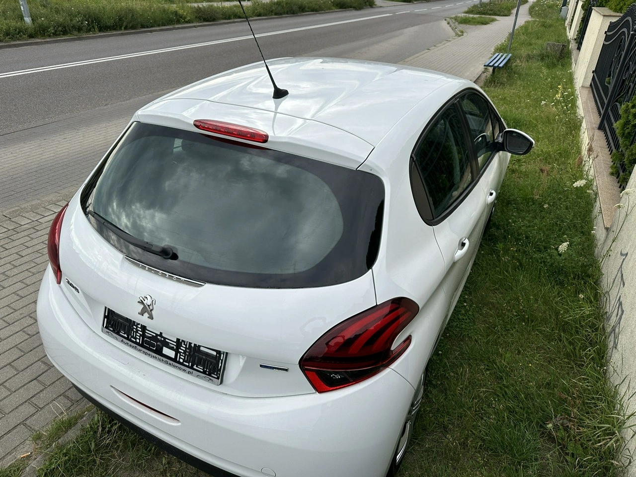 Peugeot 208 - Zdjęcie 6