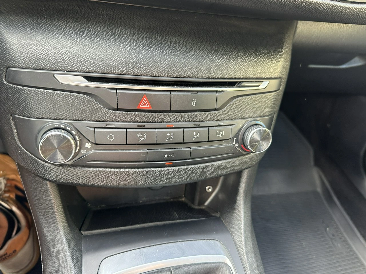 Peugeot 308 - Zdjęcie 19