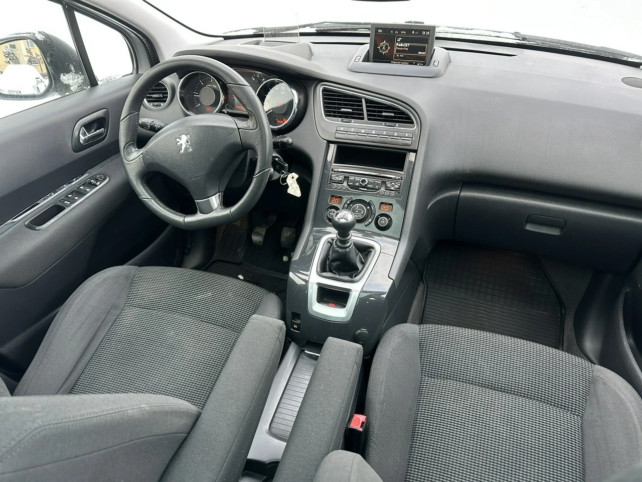 Peugeot 5008 - Zdjęcie 12