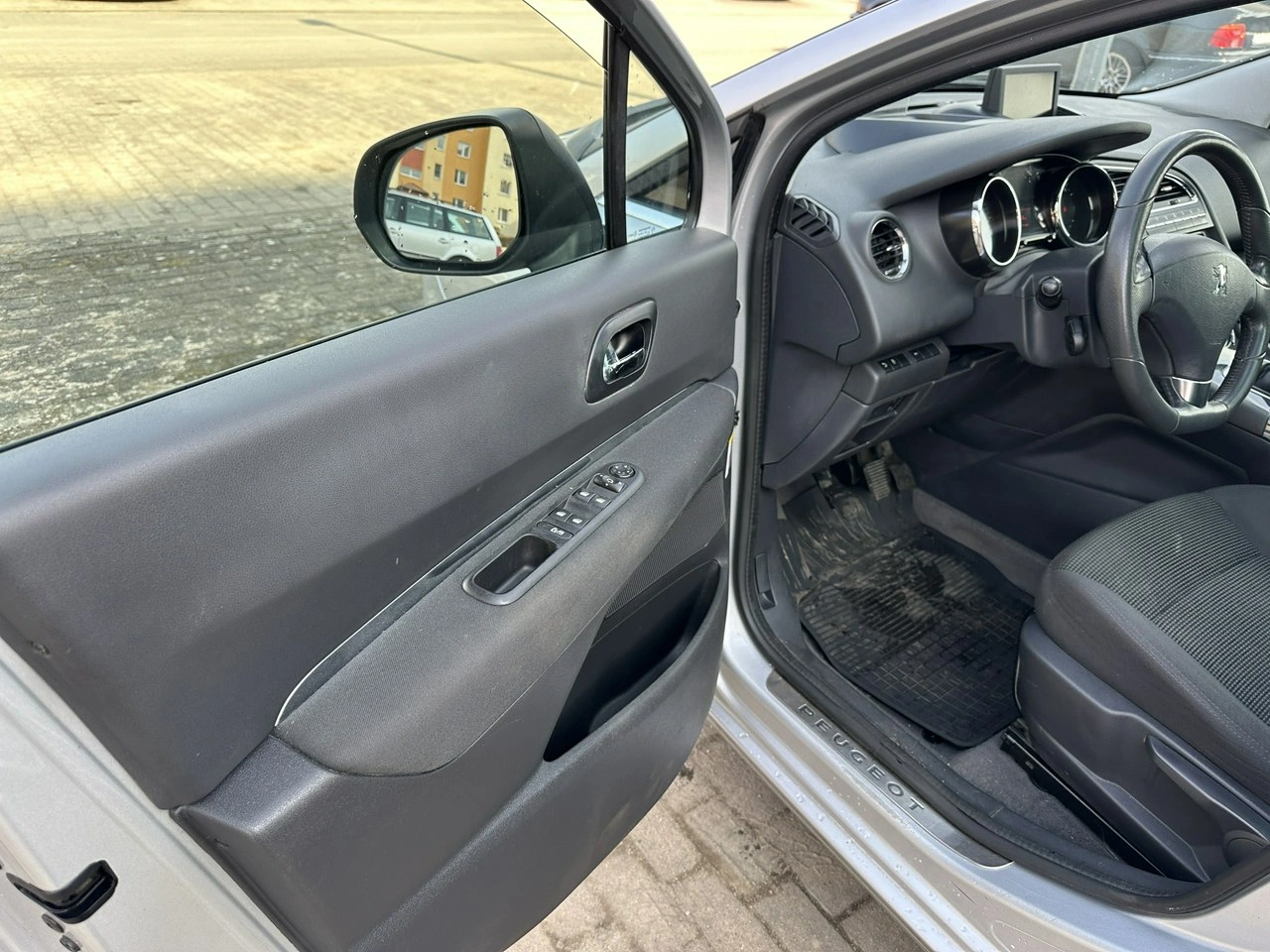 Peugeot 5008 - Zdjęcie 20