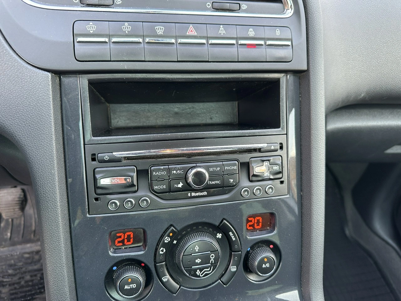 Peugeot 5008 - Zdjęcie 26