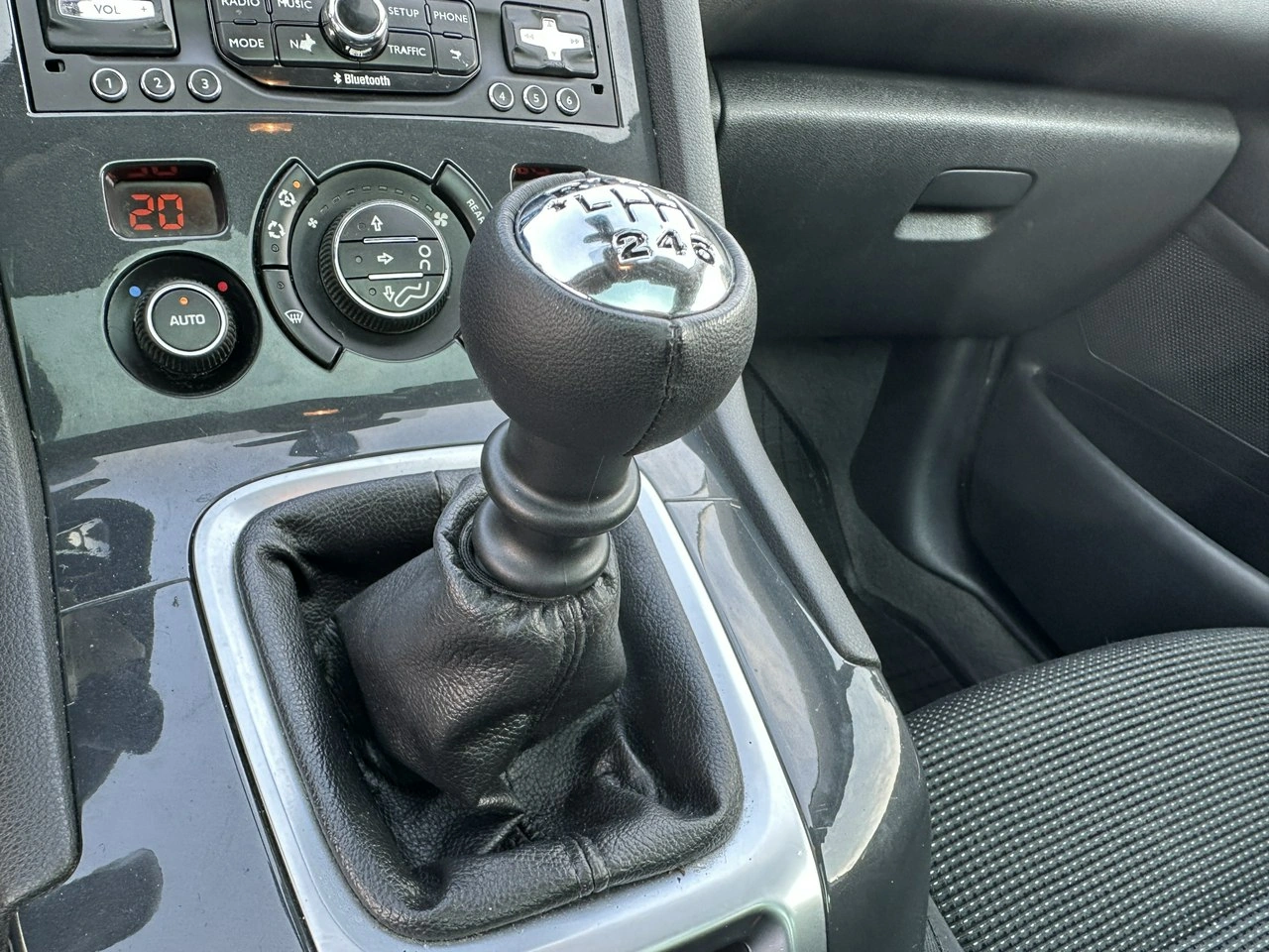 Peugeot 5008 - Zdjęcie 27