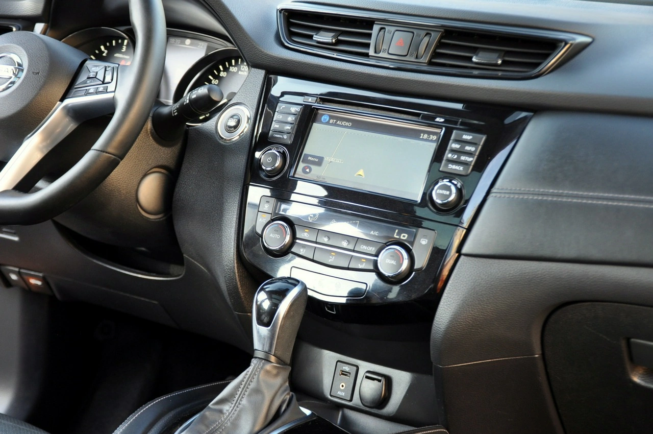 Nissan X-Trail - Zdjęcie 28