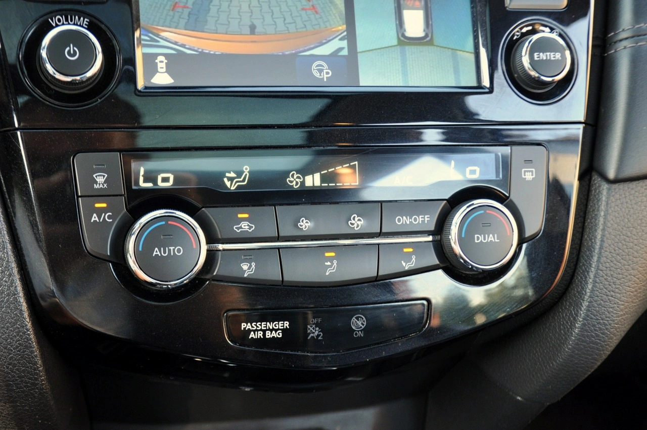 Nissan X-Trail - Zdjęcie 35