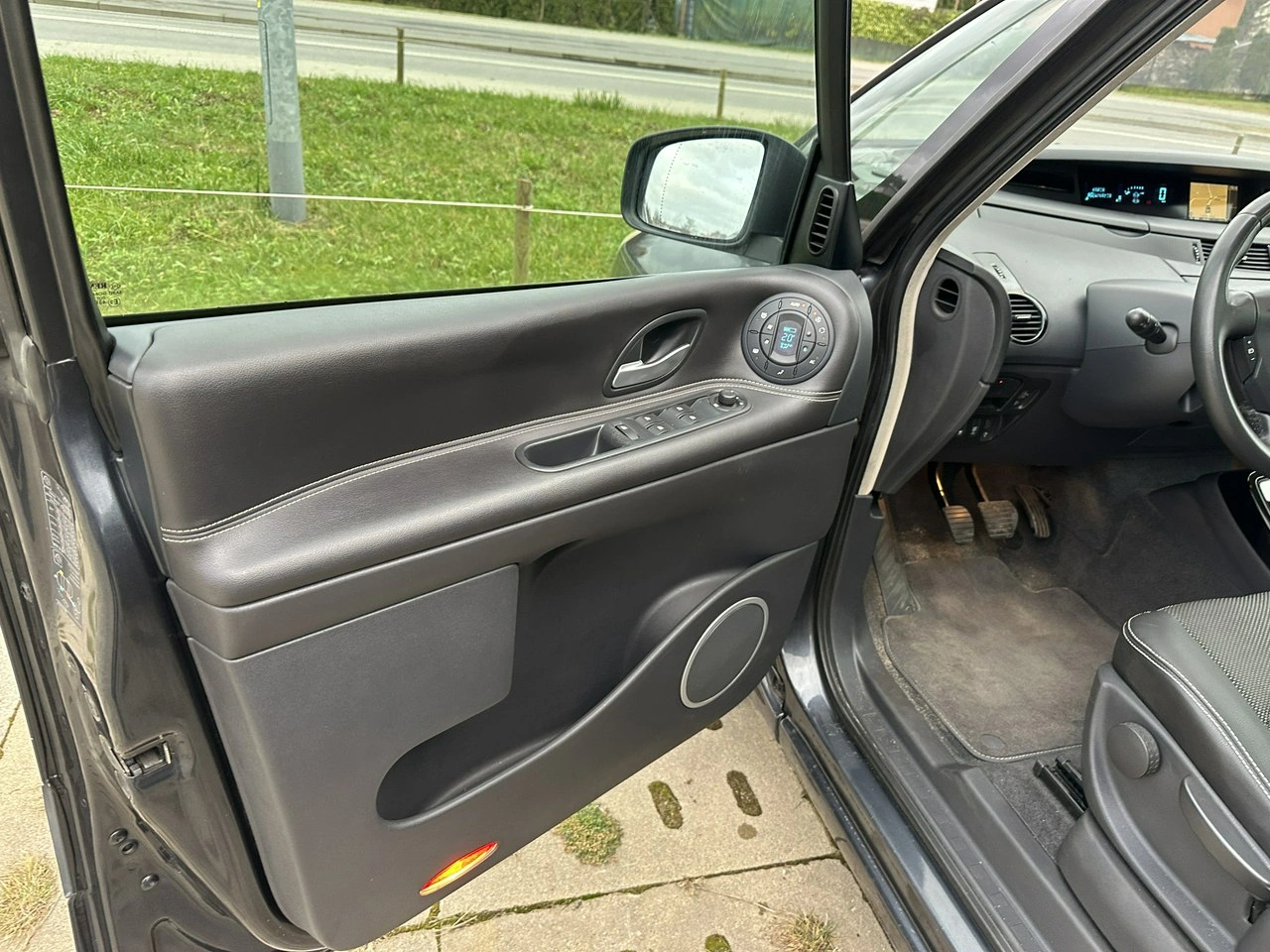 Renault Espace - Zdjęcie 9