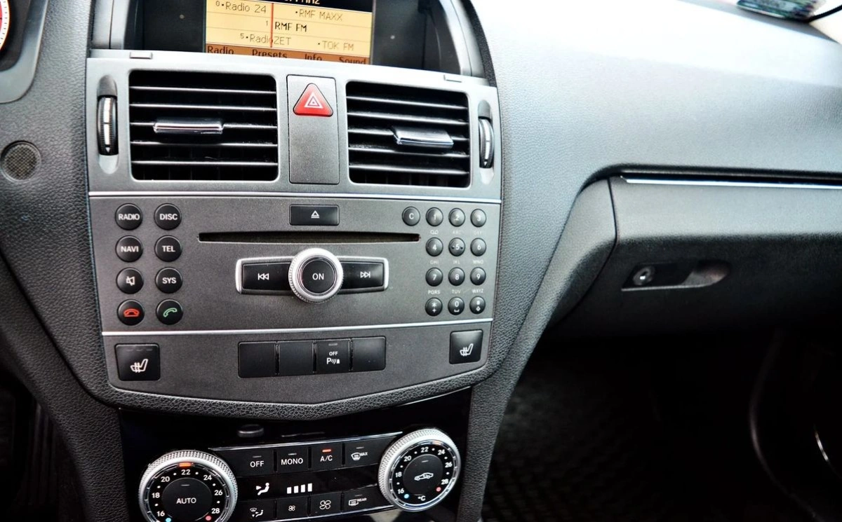 Mercedes-Benz Klasa C - Zdjęcie 4