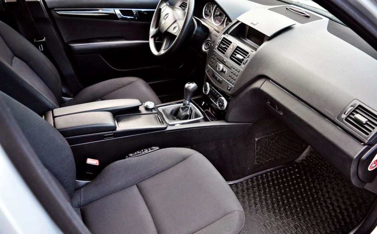 Mercedes-Benz Klasa C - Zdjęcie 8