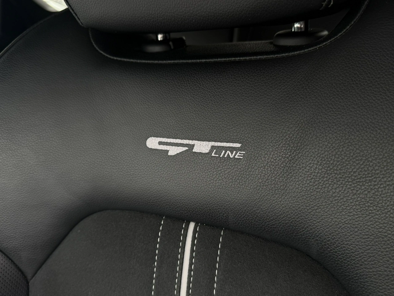 Kia Pro Cee'd - Zdjęcie 10