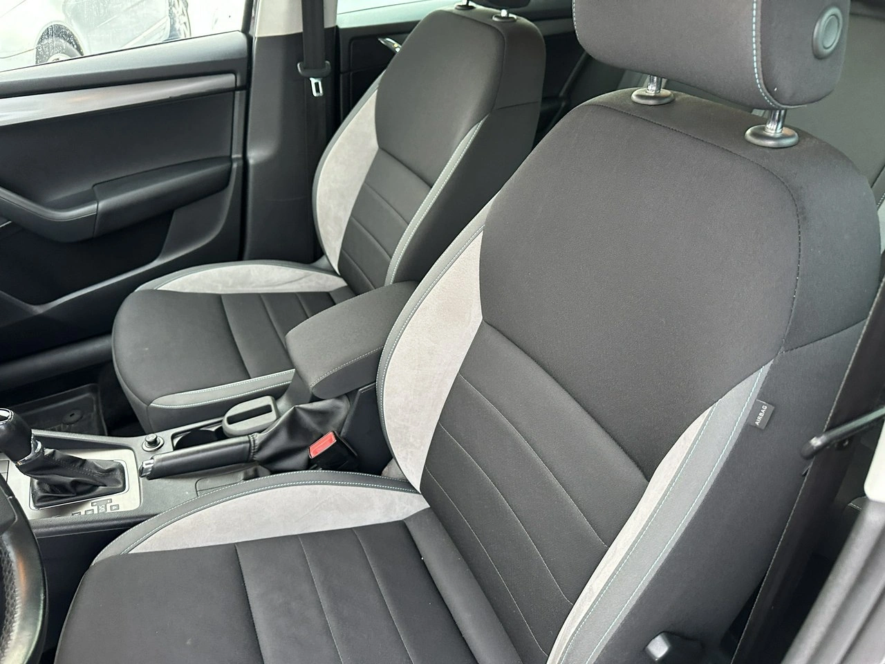 Skoda Octavia - Zdjęcie 11