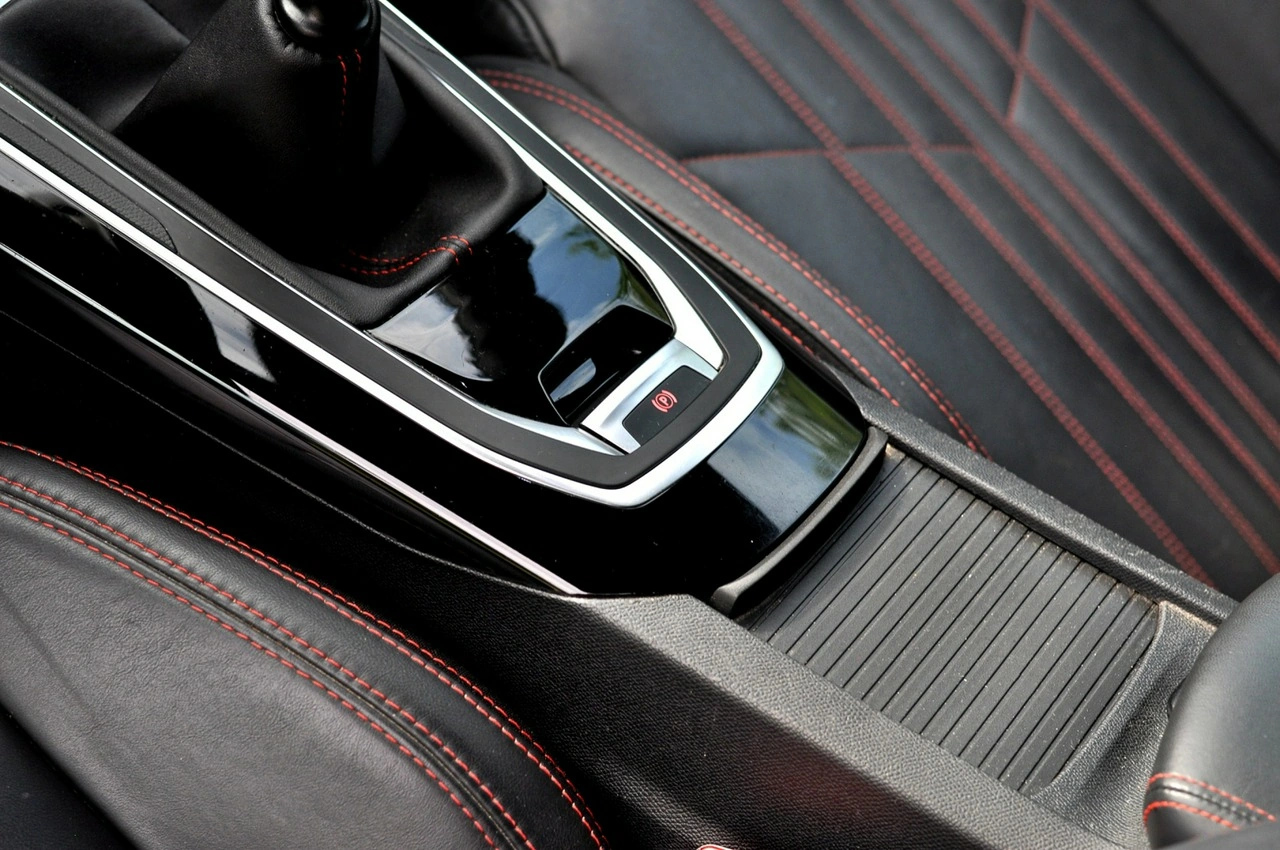Peugeot 308 - Zdjęcie 15