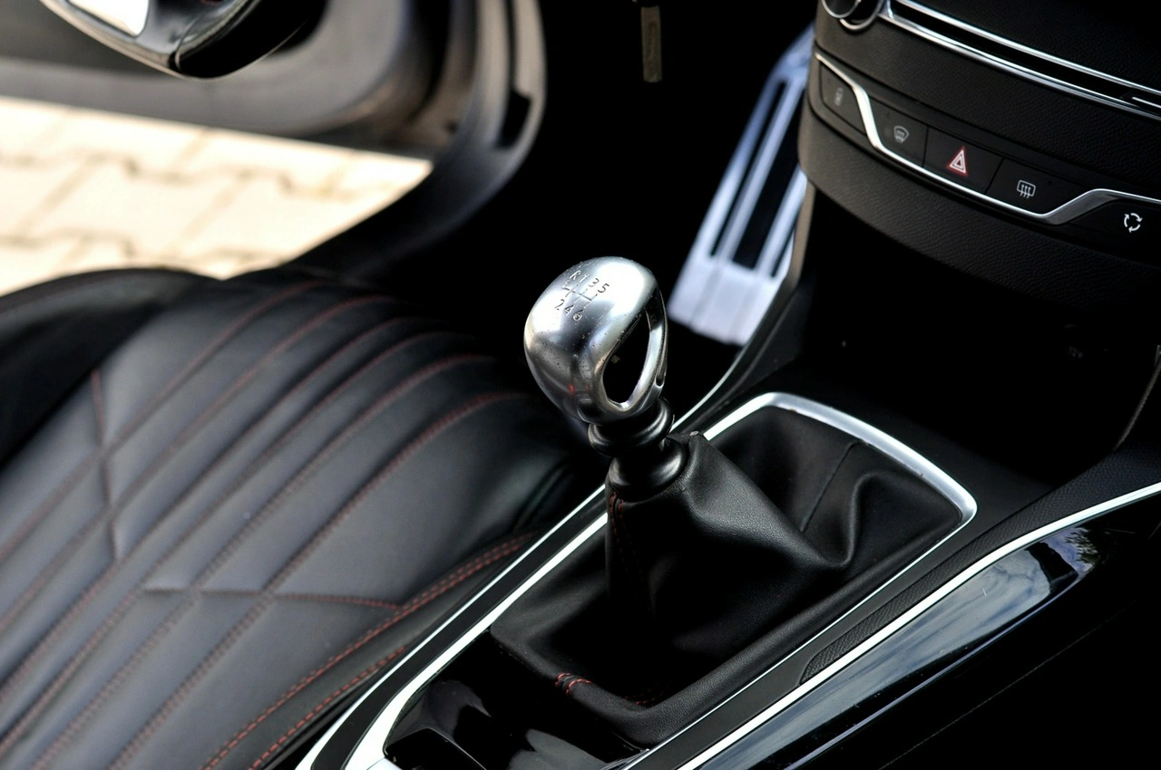 Peugeot 308 - Zdjęcie 17