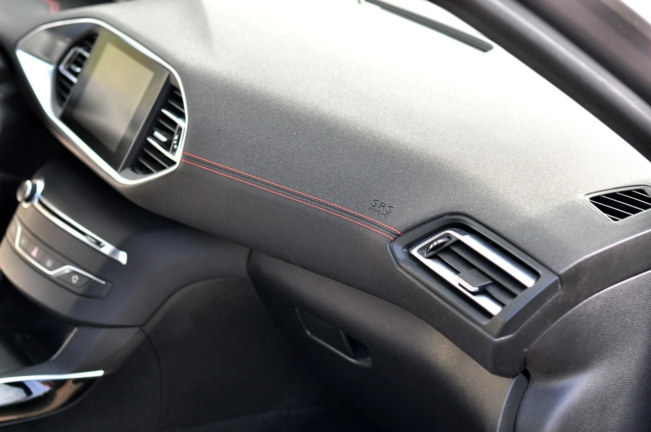 Peugeot 308 - Zdjęcie 18