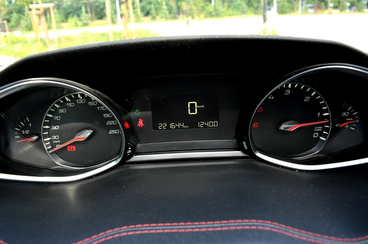 Peugeot 308 - Zdjęcie 25