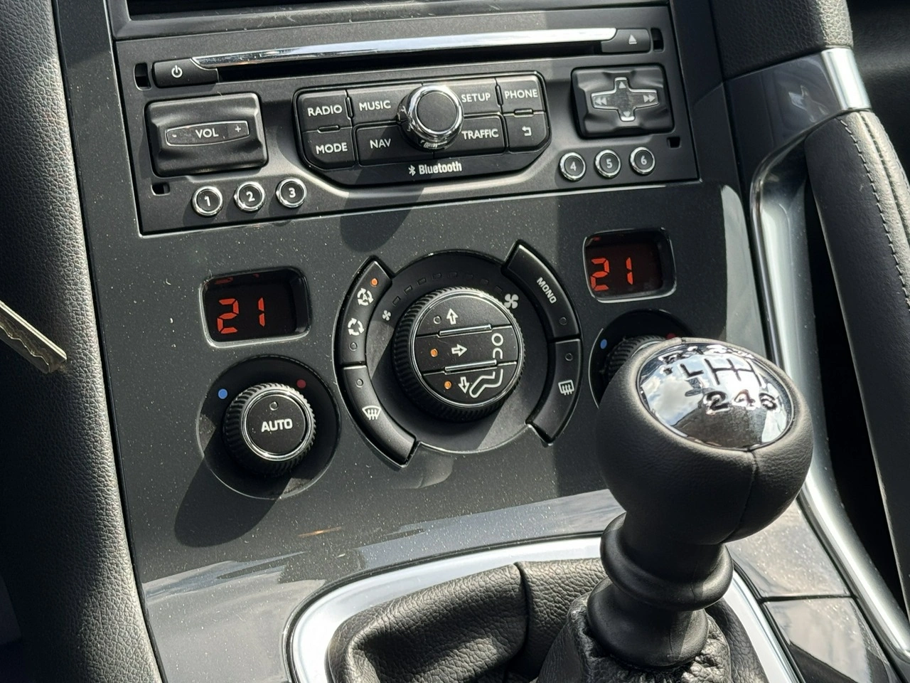 Peugeot 3008 - Zdjęcie 32