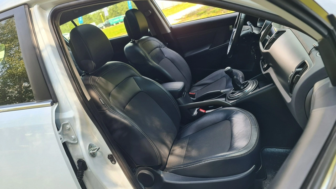 Kia Sportage - Zdjęcie 6