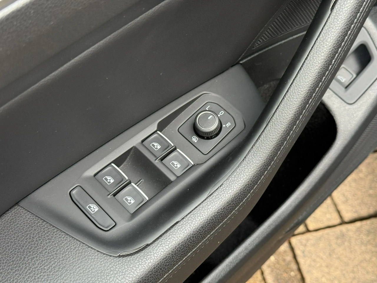 Volkswagen Passat - Zdjęcie 21