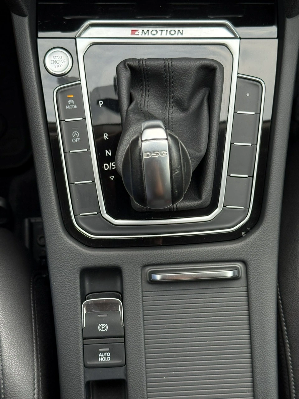 Volkswagen Passat - Zdjęcie 29