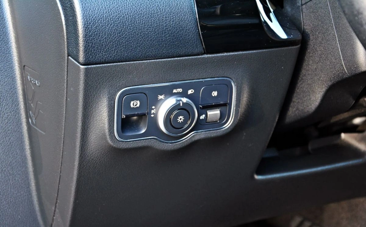 Mercedes-Benz Klasa B - Zdjęcie 27