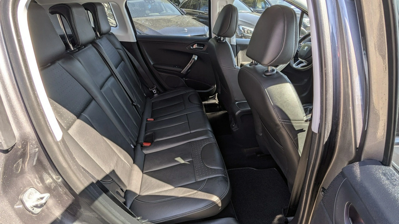 Peugeot 2008 - Zdjęcie 19