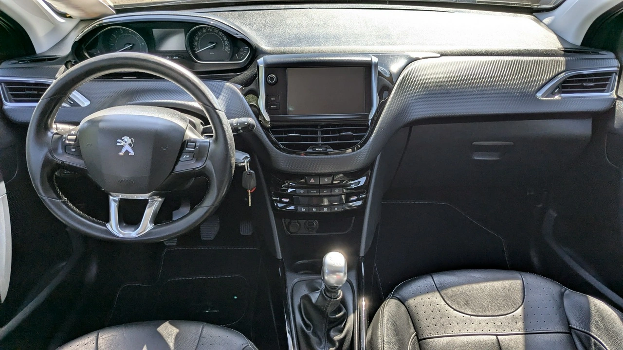 Peugeot 2008 - Zdjęcie 24