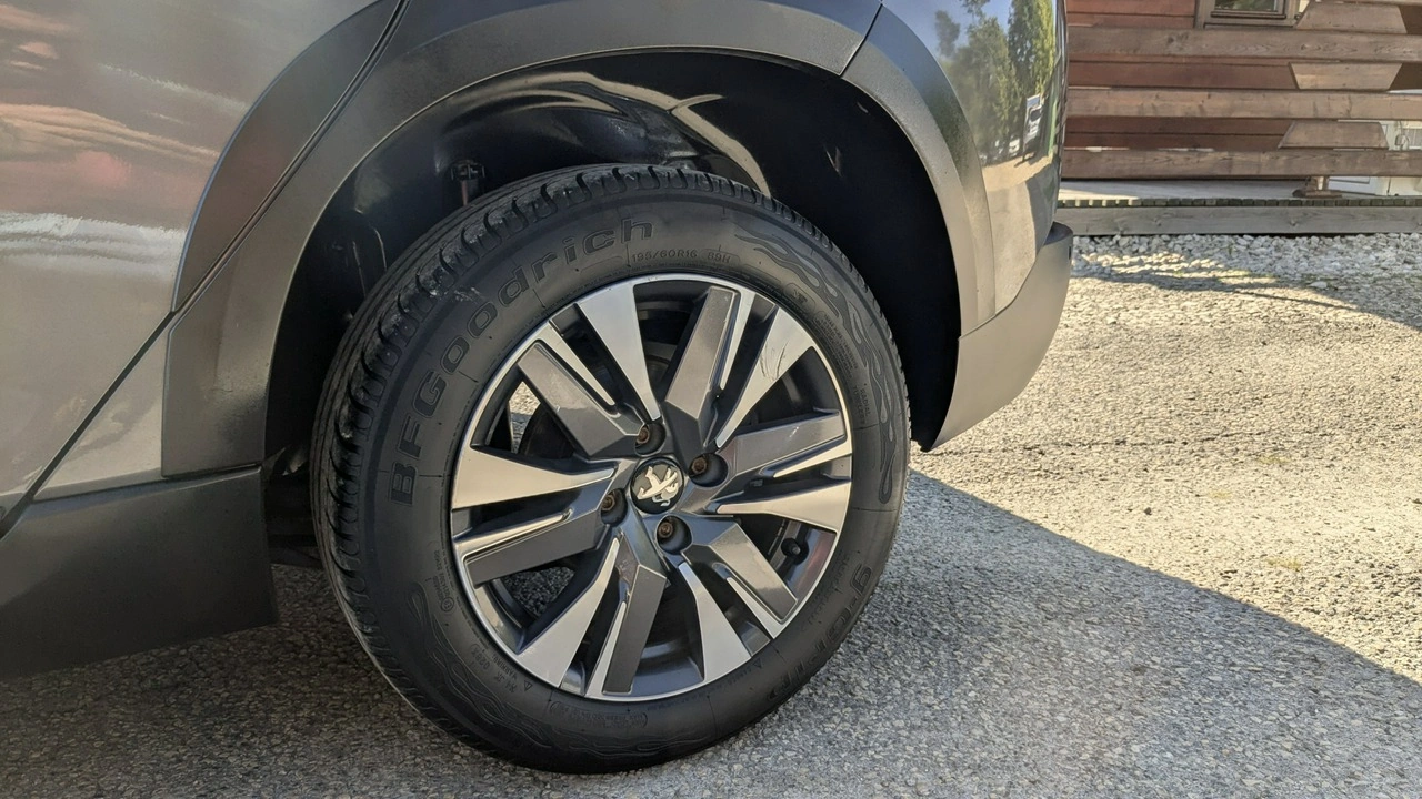 Peugeot 2008 - Zdjęcie 35