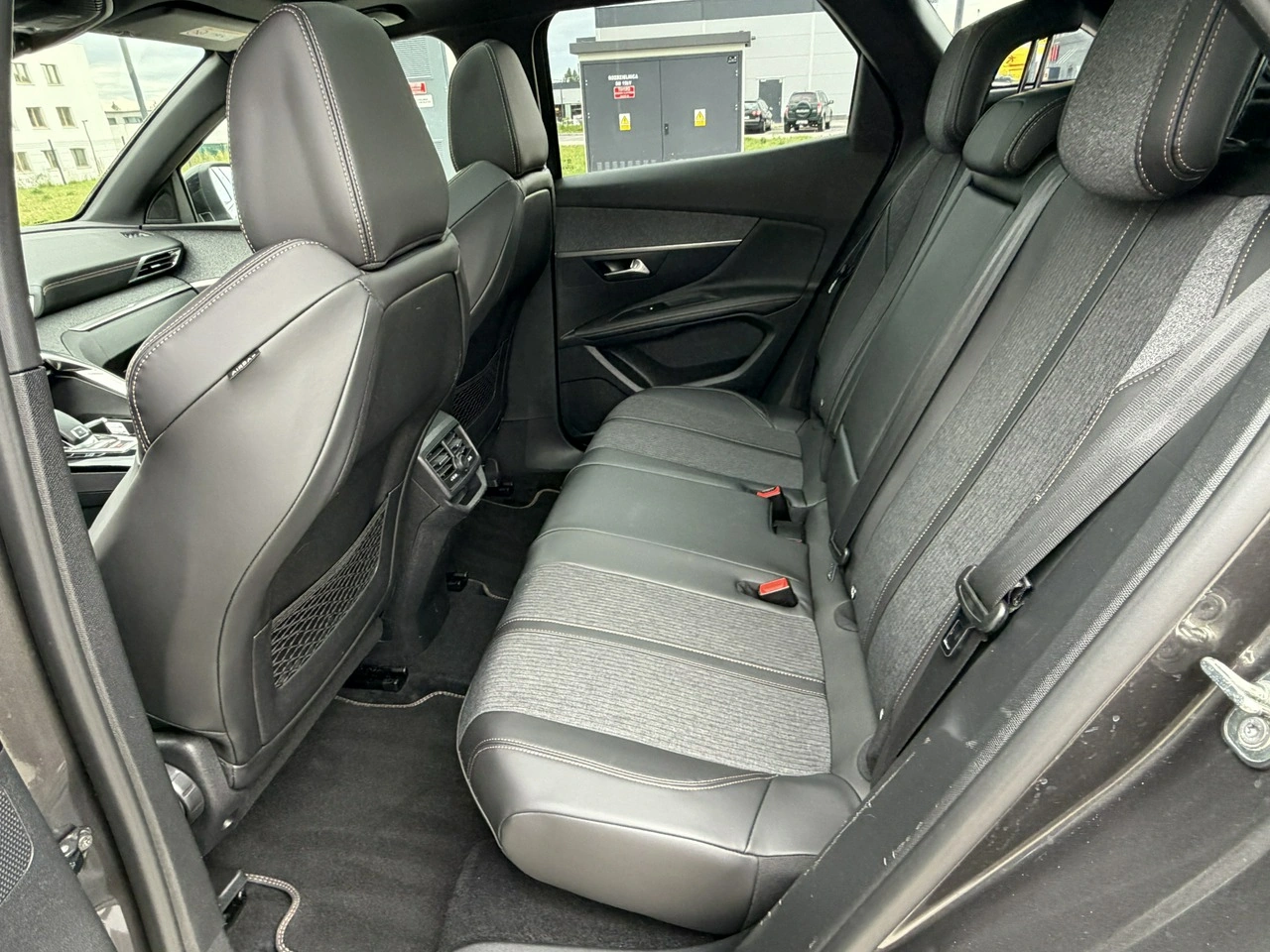 Peugeot 3008 - Zdjęcie 28