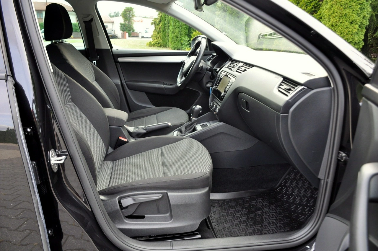 Skoda Octavia - Zdjęcie 16