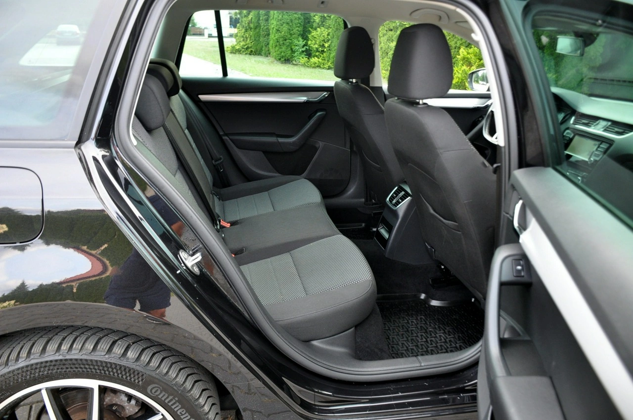 Skoda Octavia - Zdjęcie 18