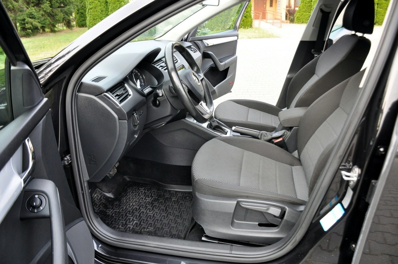 Skoda Octavia - Zdjęcie 20