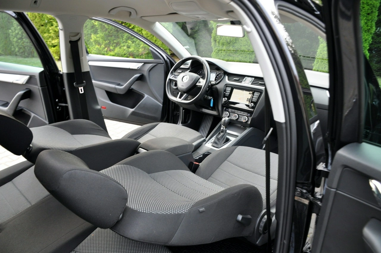Skoda Octavia - Zdjęcie 22