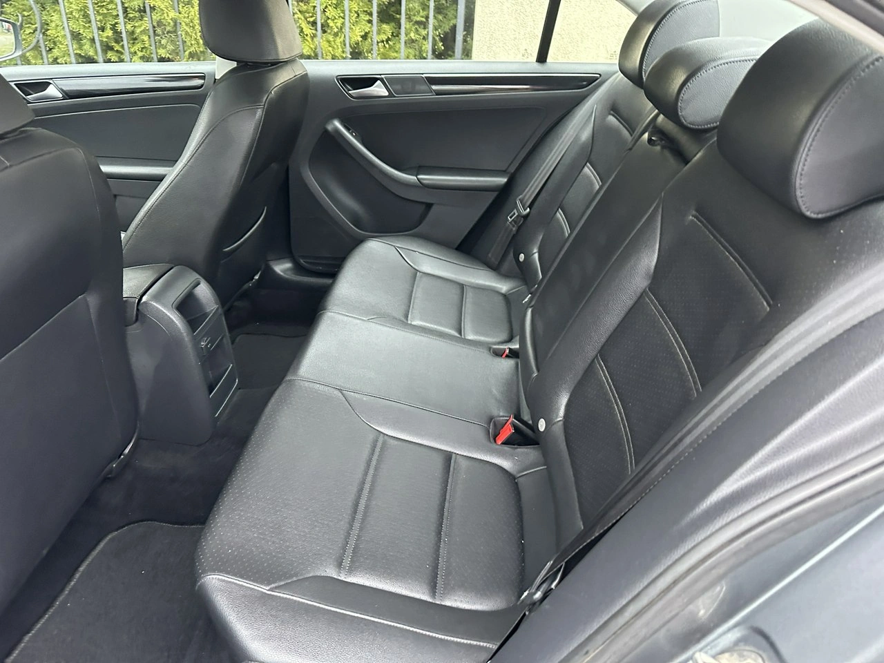 Volkswagen Jetta - Zdjęcie 10