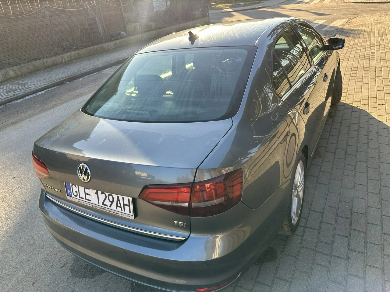Volkswagen Jetta - Zdjęcie 3