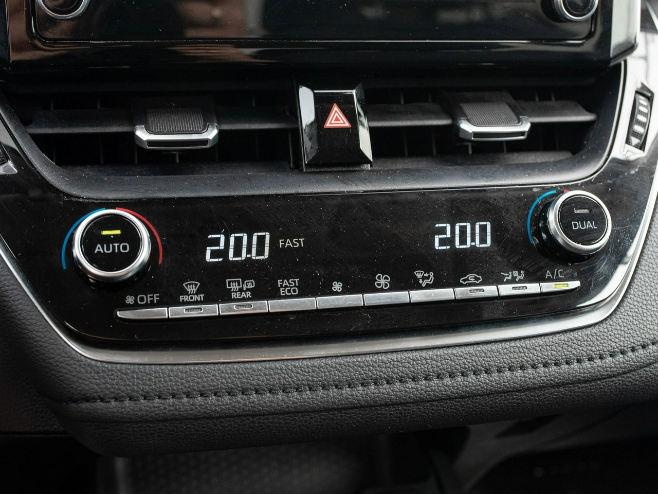 Toyota Corolla - Zdjęcie 15