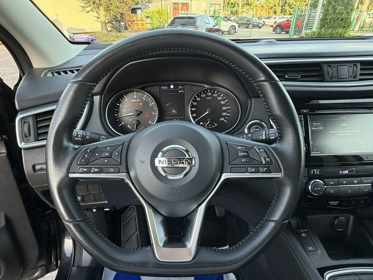 Nissan Qashqai - Zdjęcie 22