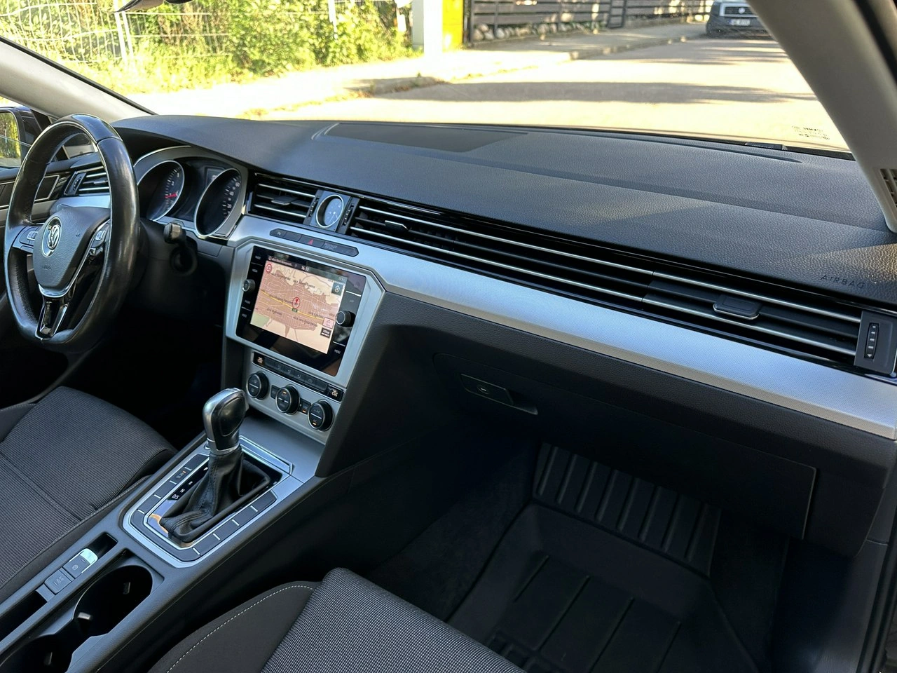 Volkswagen Passat - Zdjęcie 17