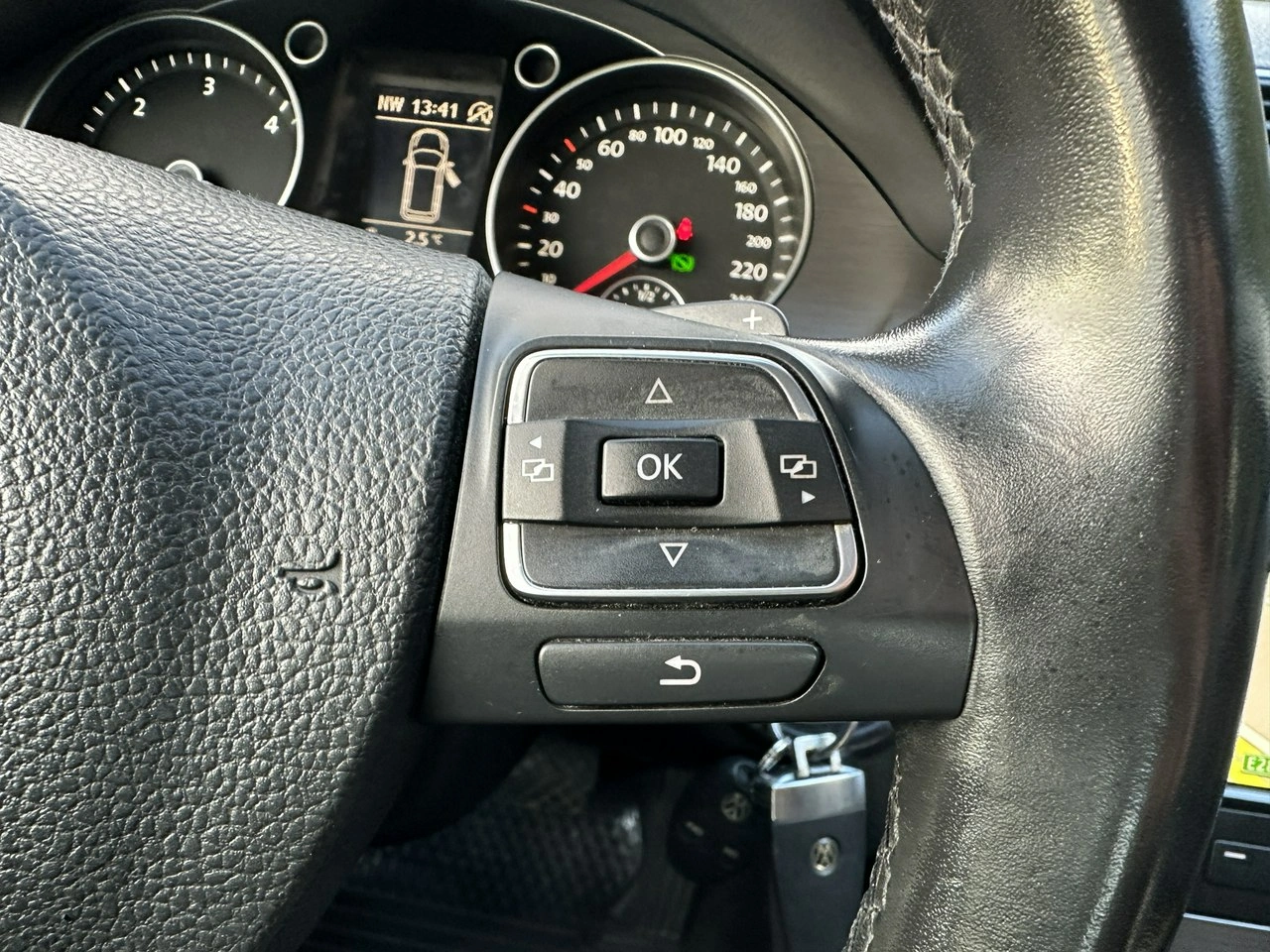 Volkswagen Passat - Zdjęcie 18