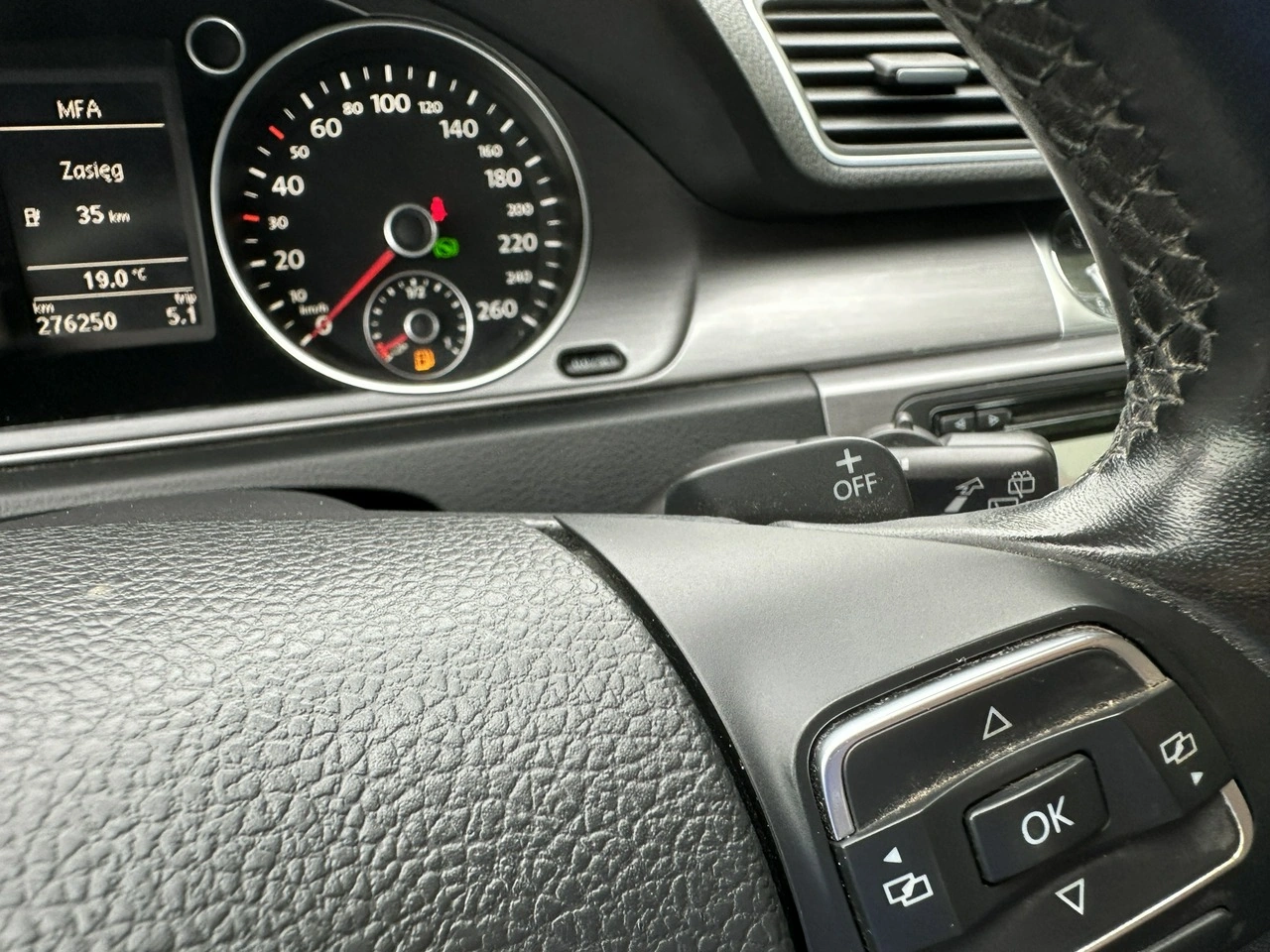 Volkswagen Passat - Zdjęcie 27