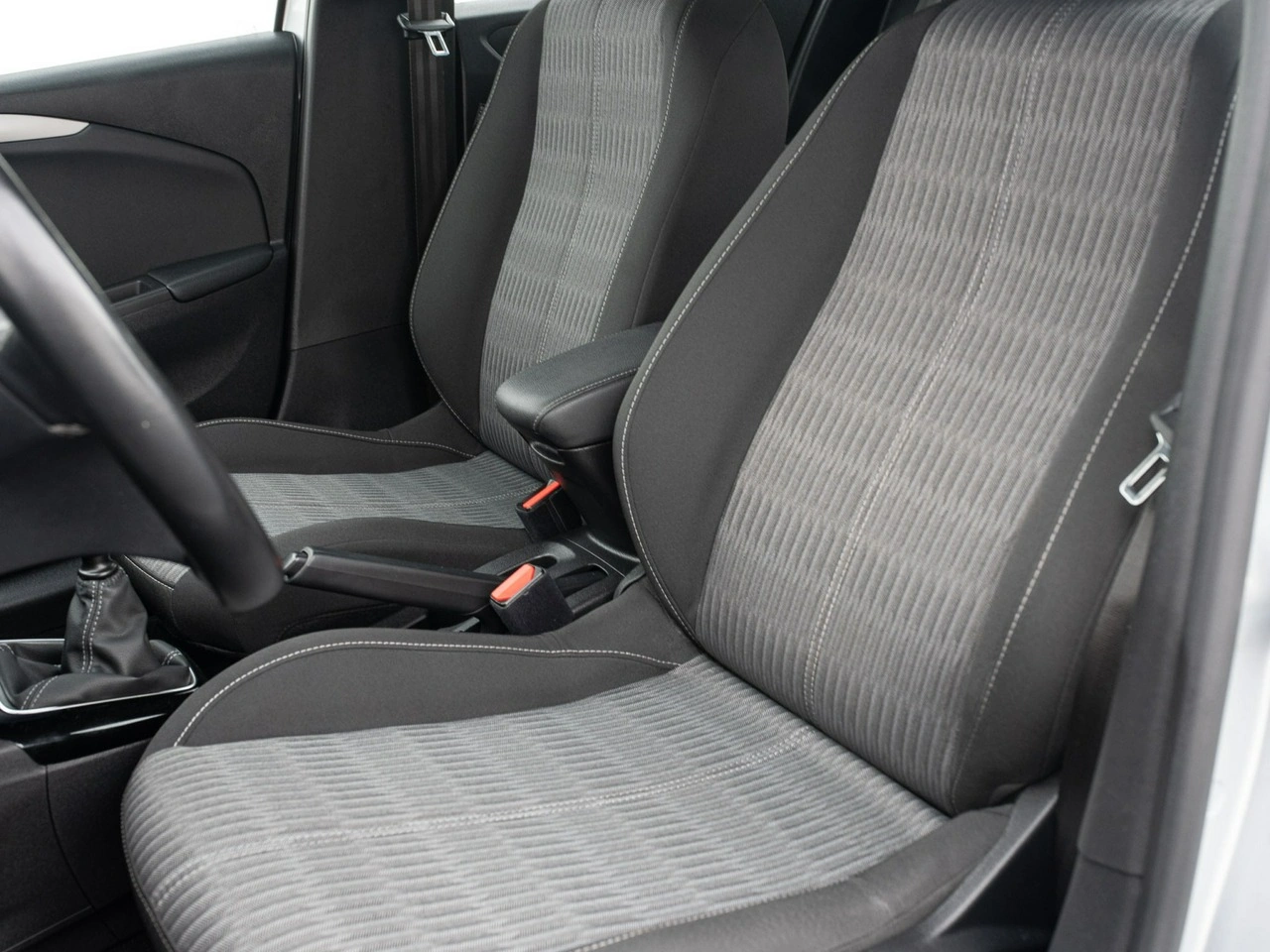 Opel Corsa - Zdjęcie 10