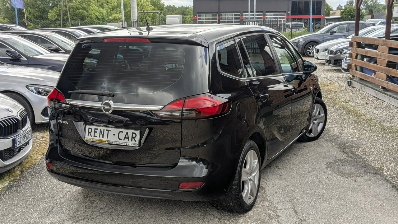 Opel Zafira - Zdjęcie 9