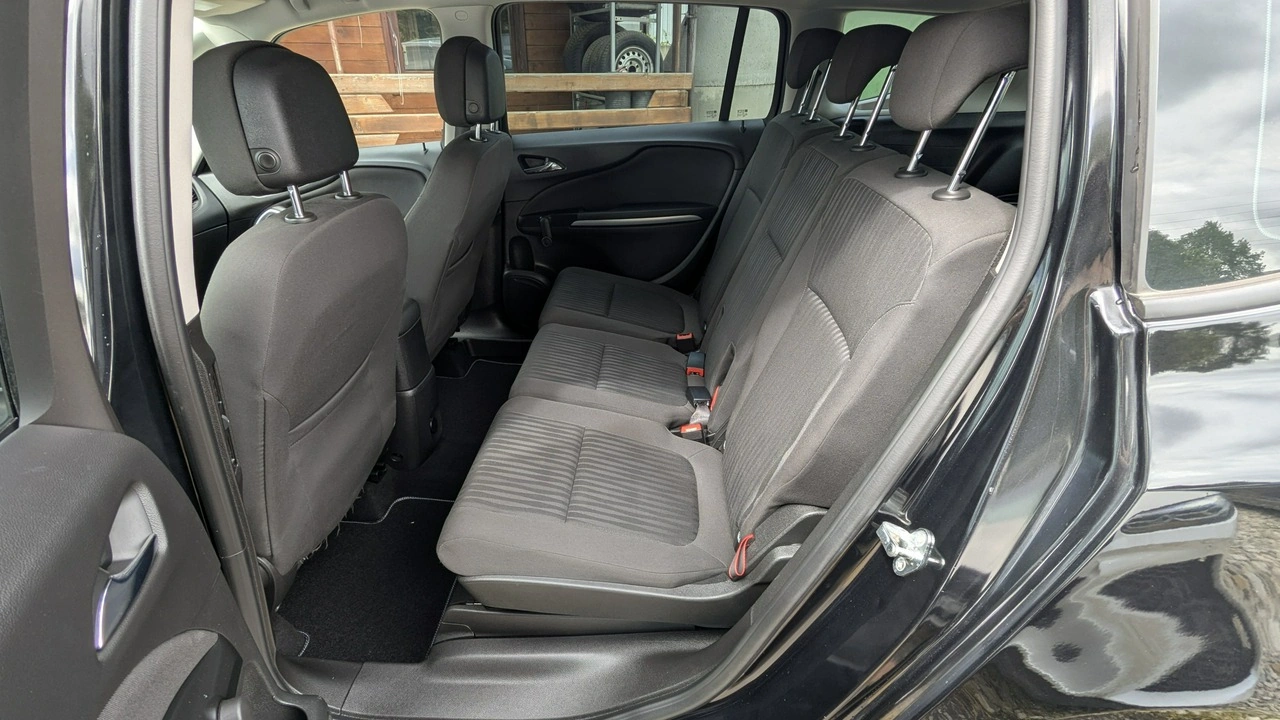 Opel Zafira - Zdjęcie 13