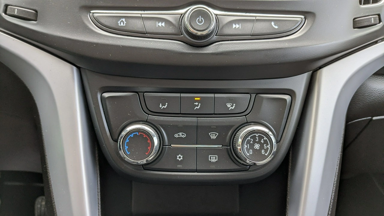 Opel Zafira - Zdjęcie 25