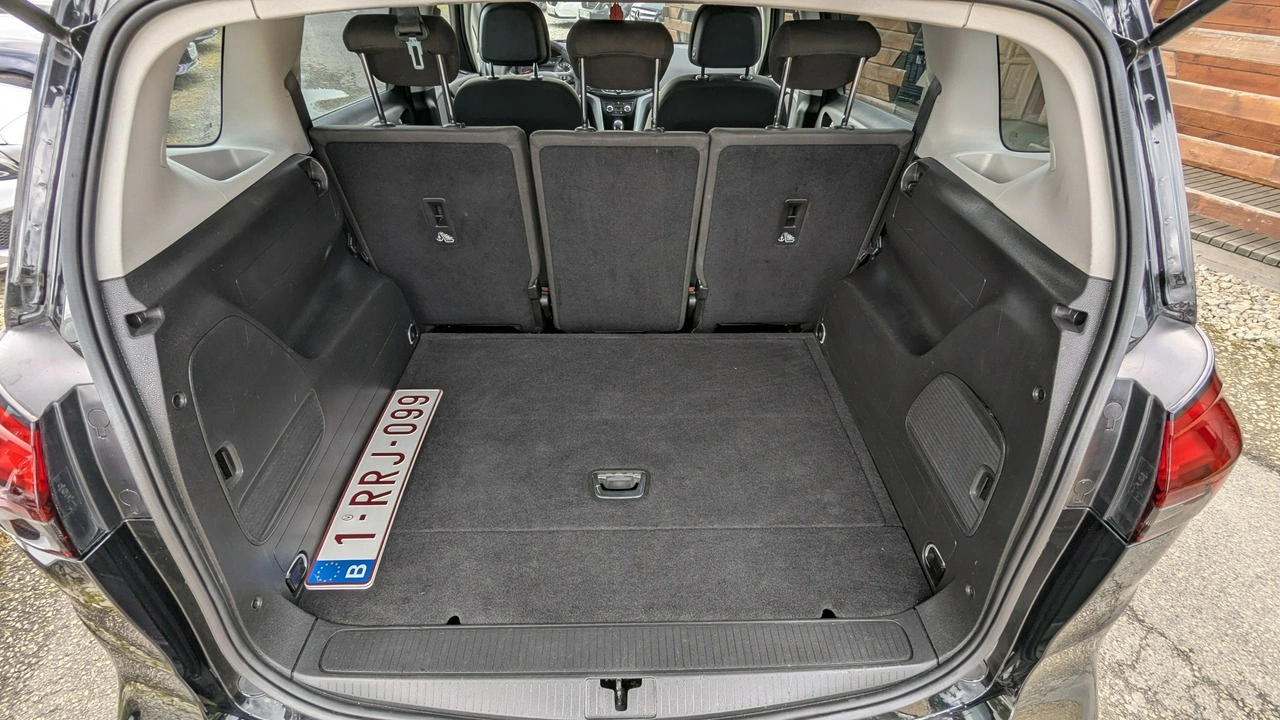 Opel Zafira - Zdjęcie 34