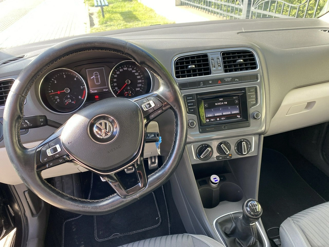Volkswagen Polo - Zdjęcie 11