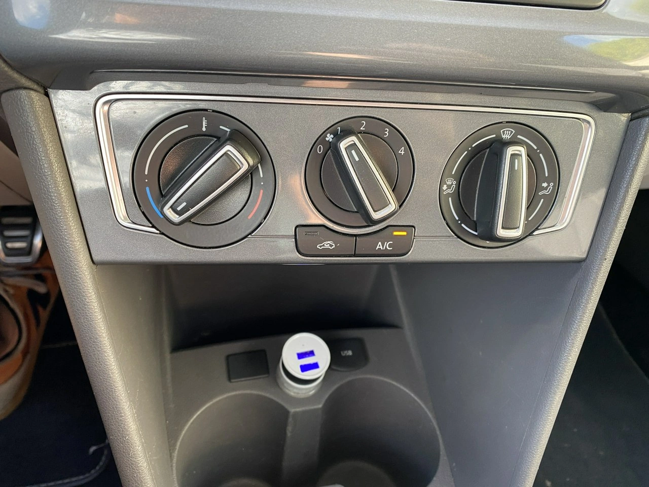 Volkswagen Polo - Zdjęcie 15