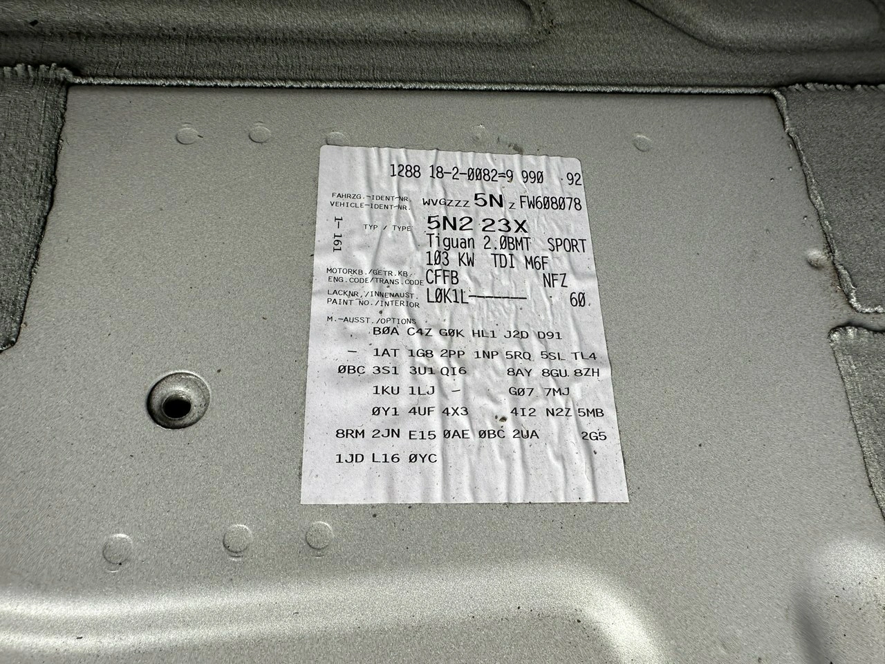 Volkswagen Tiguan - Zdjęcie 14