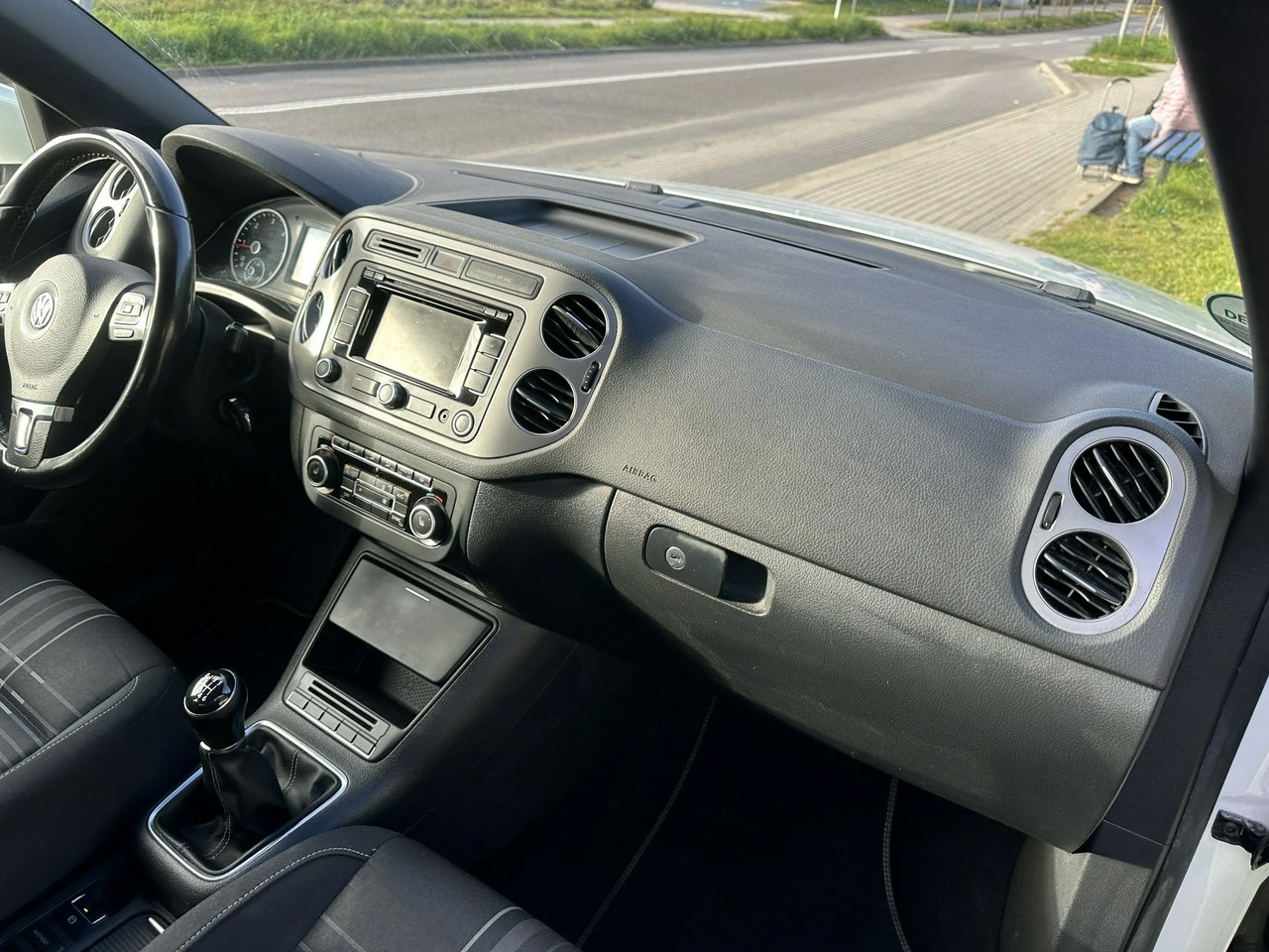 Volkswagen Tiguan - Zdjęcie 18