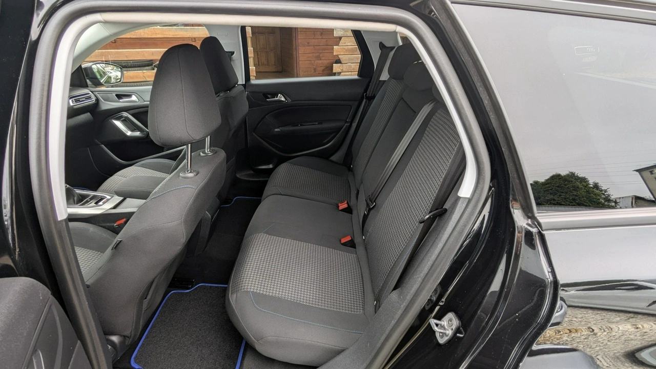 Peugeot 308 SW - Zdjęcie 16