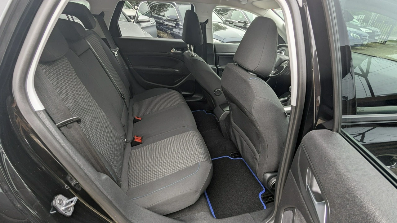 Peugeot 308 SW - Zdjęcie 18