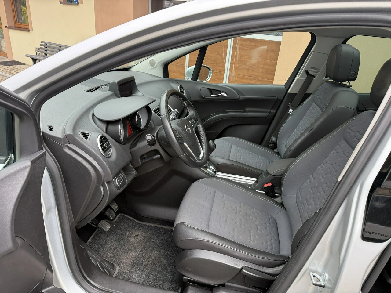 Opel Meriva - Zdjęcie 17